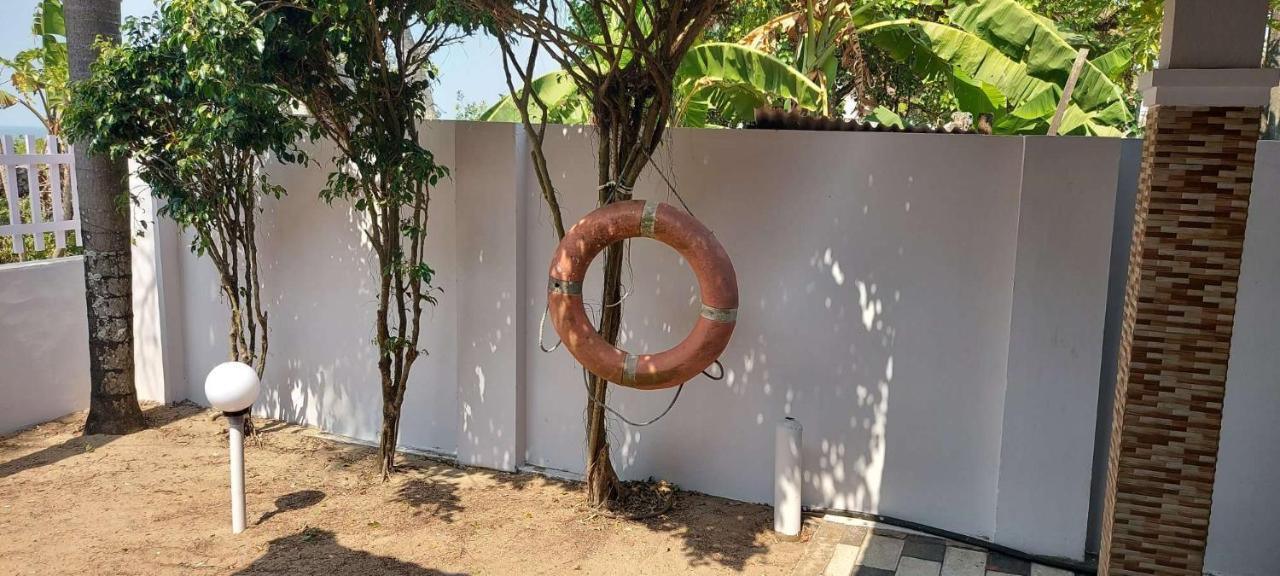 Happy Seas Beach Villa Alappuzha Экстерьер фото