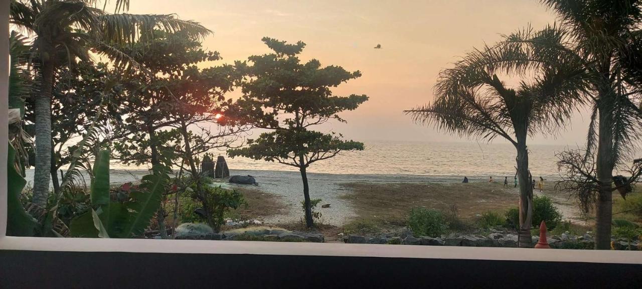 Happy Seas Beach Villa Alappuzha Экстерьер фото